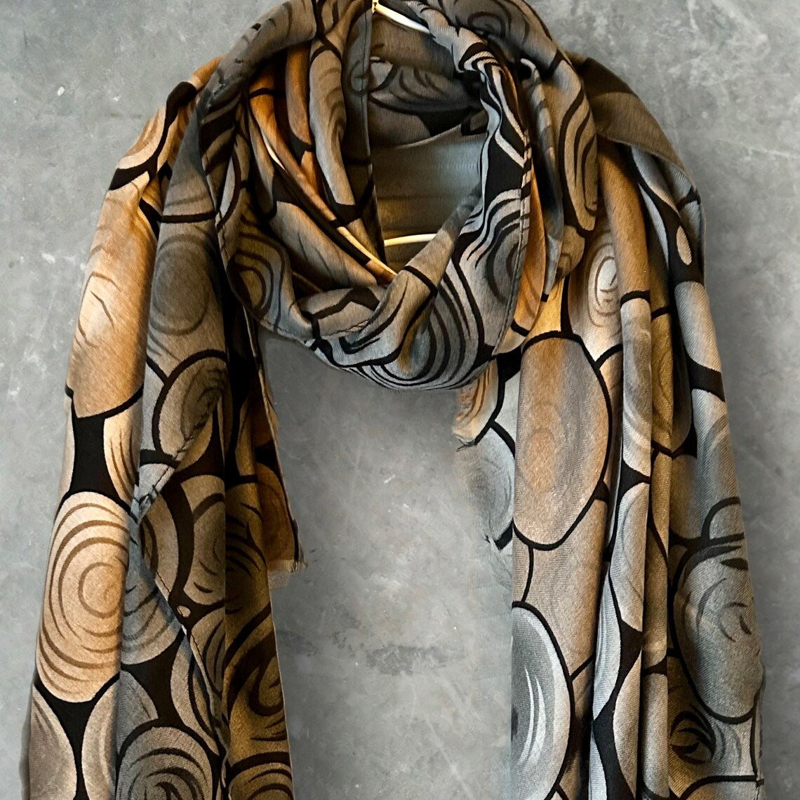 Greyish Brown Bubbles Scarf