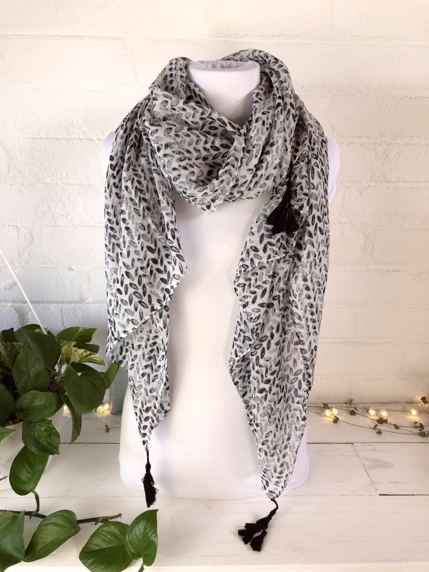 Leaf Trace Scarf